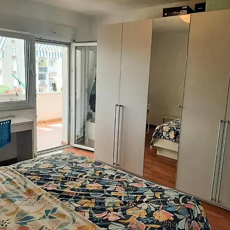 Great Summer Place Apartment *